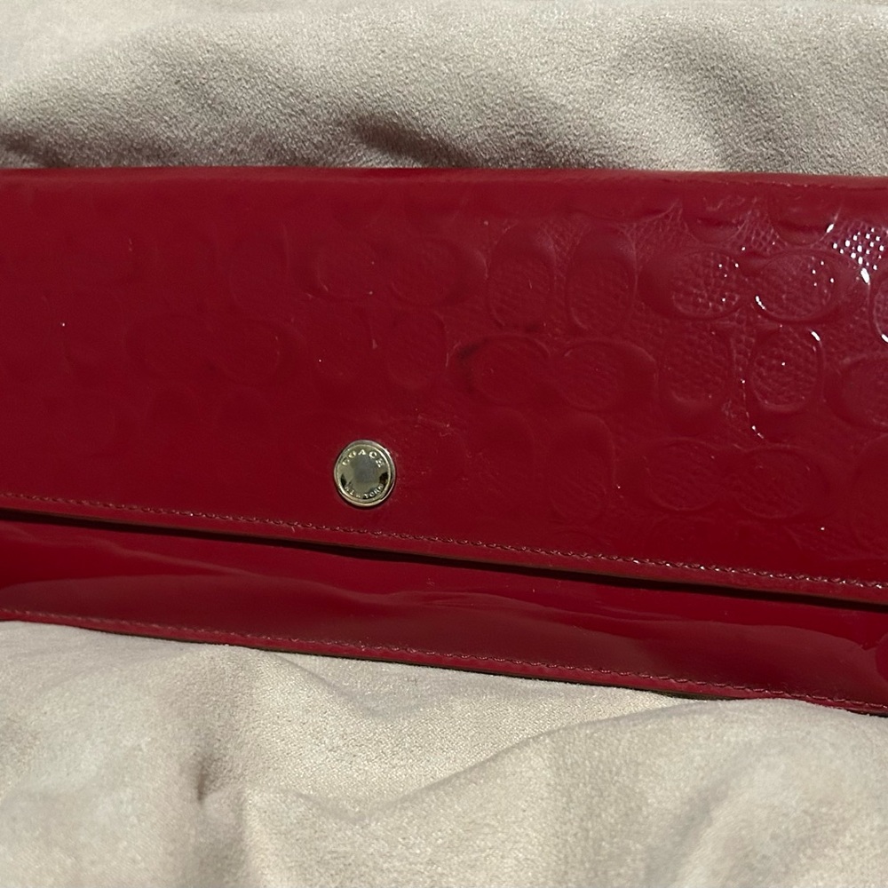 Coach Embossed Logo Patent Leather Wallet - 52458 - Picture 2 of 8